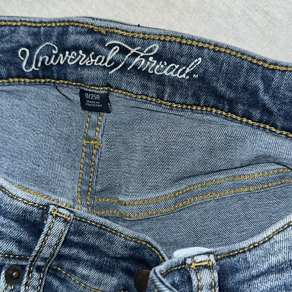 Womens Size 0/25 Universal Thread Blue Skinny Jeans with Distressed Details. - Picture 2 of 3